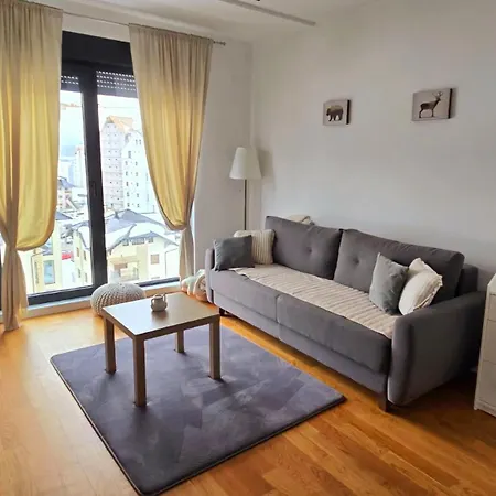 Apartment Golden Pine